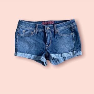 y2k denim shorts!